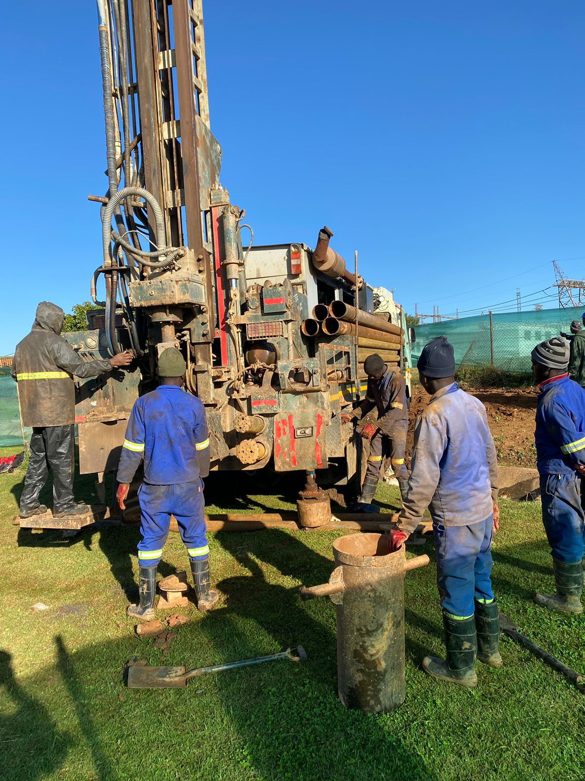 Arbor Boreholes drilling crew on site
